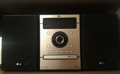 Микро музыкальный центр LG